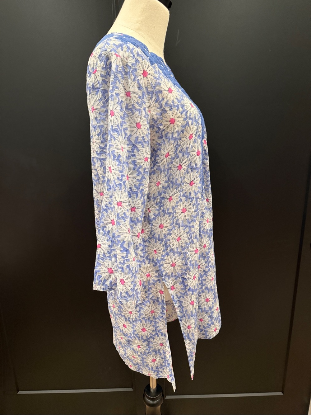 Roller Rabbit light Cotton Inez Tunic Cover-up in Molas Medium - Like New - Picture 5 of 12